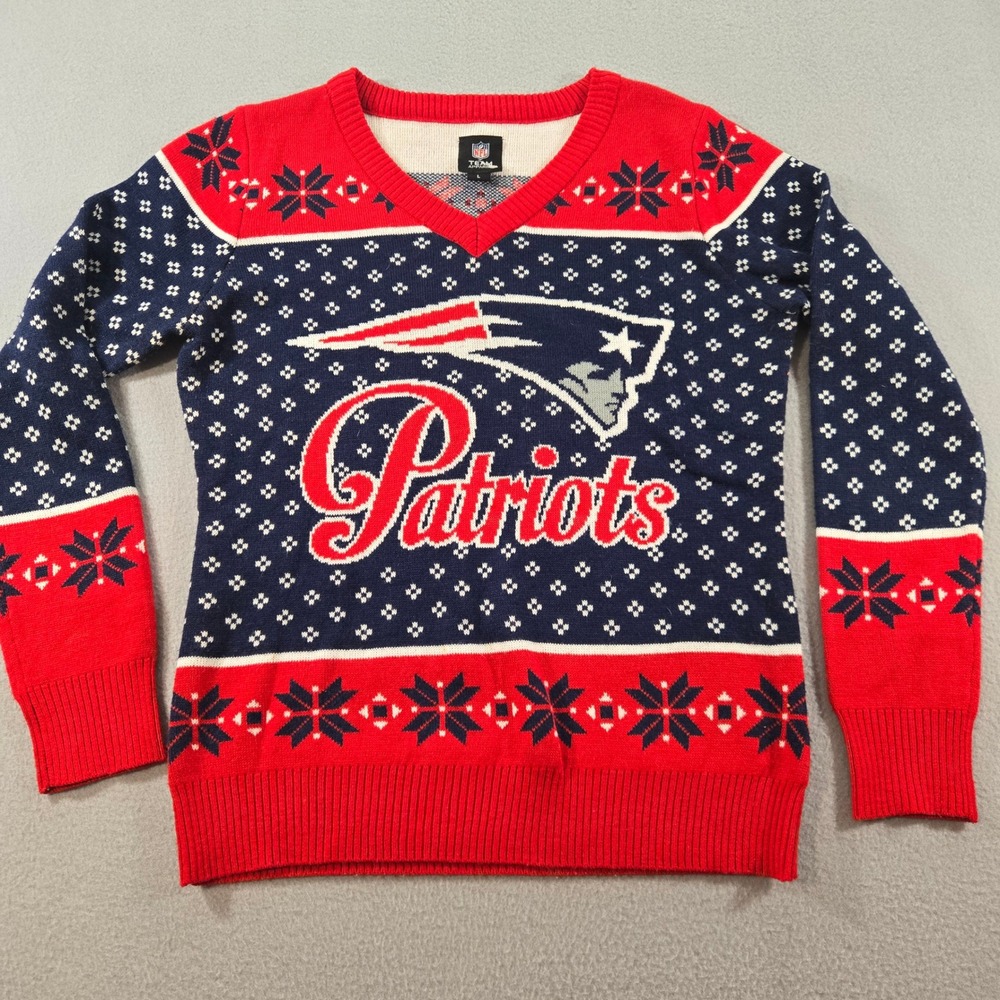 NFL Team Apparel Sweater Mens L Blue Red Patriots Holiday Fair Isle STA0616